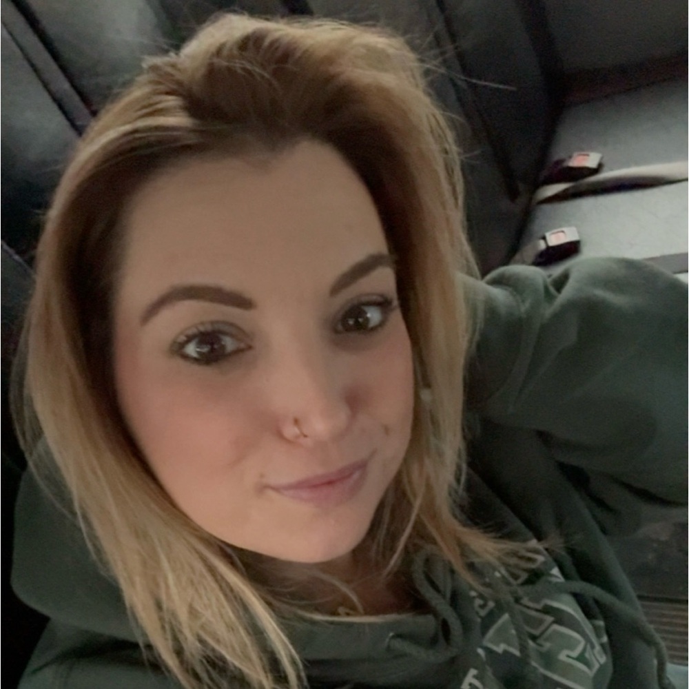 Meet your Posher, Amanda